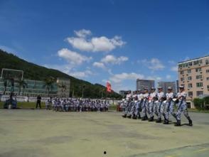 厦门华天教官吃瓜,一场校园风波的幕后真相